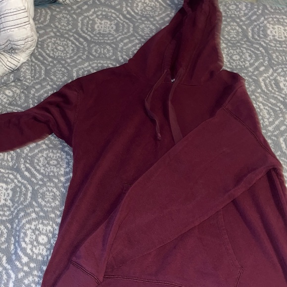 American Eagle Outfitters Tops - maroon hoodie
